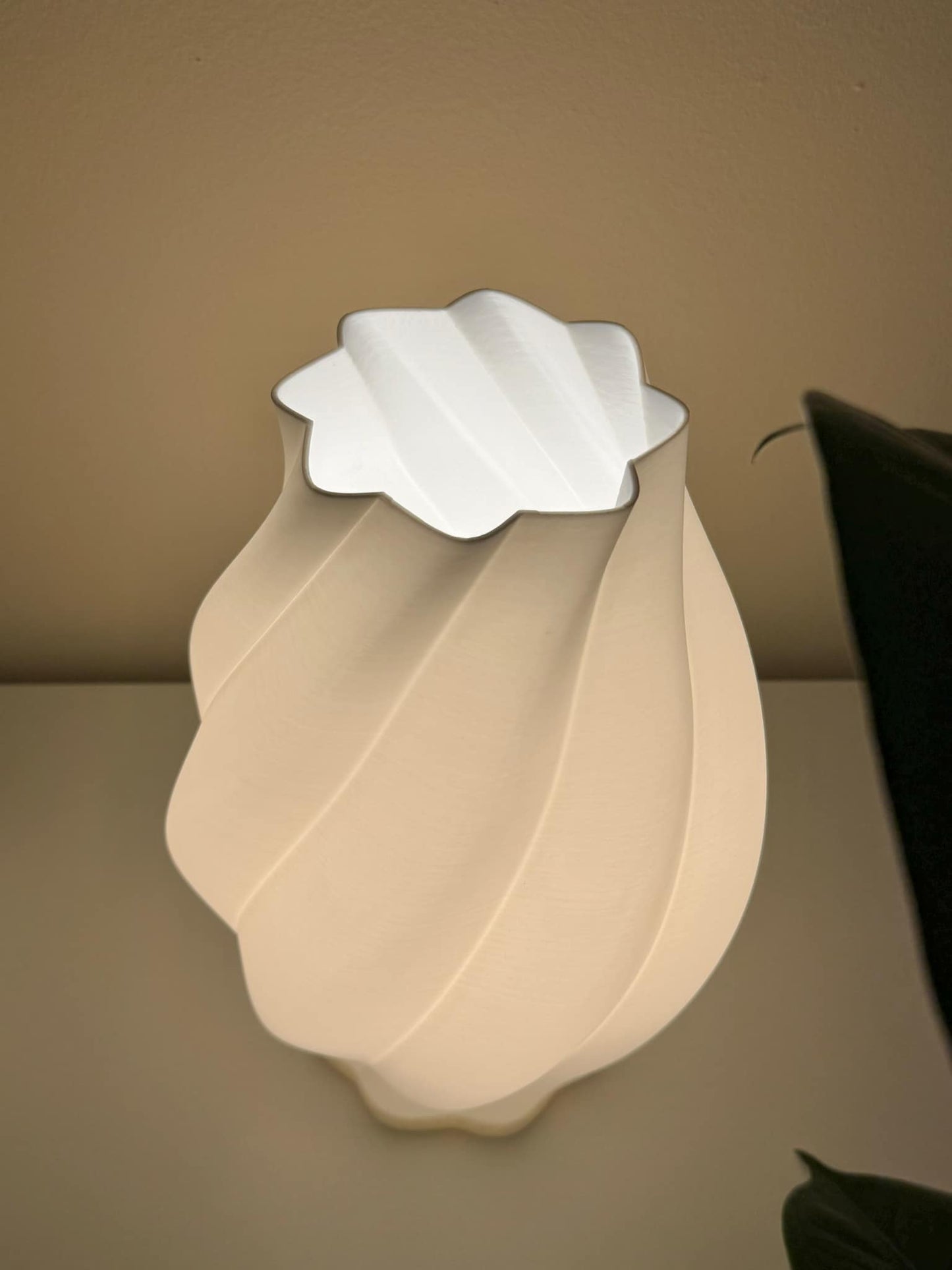 Swirlight Table Lamp